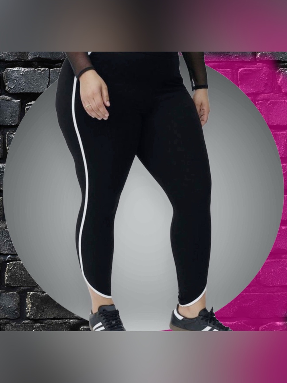 EUC TORRID Dolphin Hem Leggings